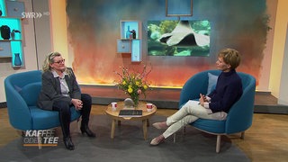Studiogast Stefanie Ehl und Moderatorin Evelin König