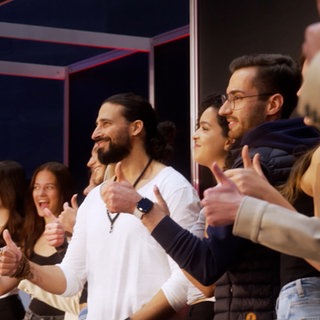 Menschen beim Casting einer Modelagentur