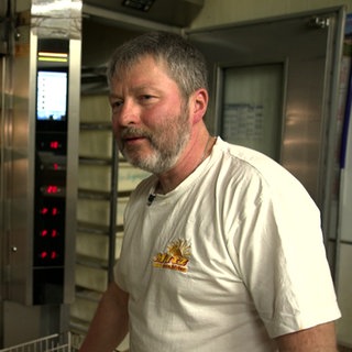 Bäcker Martin Mutz aus Herbolzheim steht in seiner Backstube