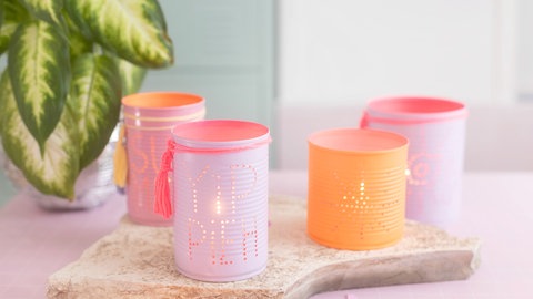 Laterne aus Konservendosen