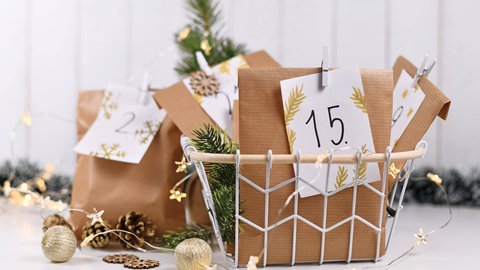 Adventskalender aus Papier