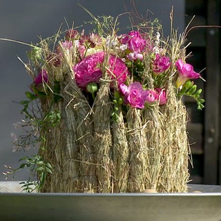 Grasröckchen für Schnittblumen