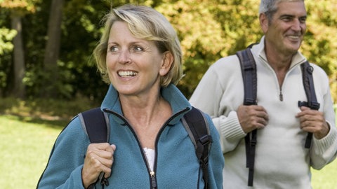 Wanderkleidung-Wanderjacke-ais-Fleece