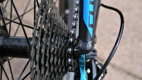 Schneller Fahrradcheck im Frühling - Fahrradkette am Hinterrad