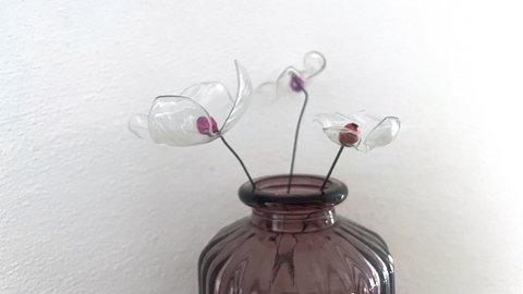 Blüten aus Plastikflaschen