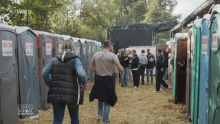 Die Klo-Häuschen auf Festival-Einsatz