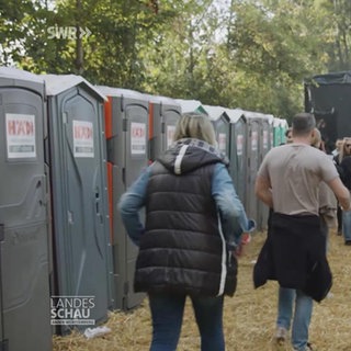 Die Klo-Häuschen auf Festival-Einsatz