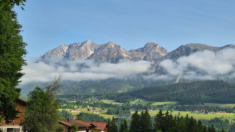Panoramablick auf die Berge in der Region Schladming-Dachstein in Österreich | Friedel aus Mülheim Kärlich schreibt uns zu seinem Bild: "Wir fahren schon seit 25 Jahren in die Berge und es ist immer wieder schön."
