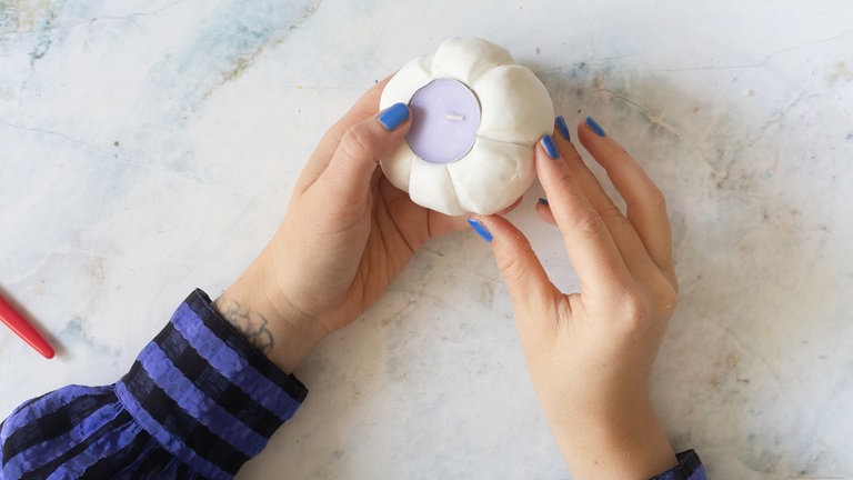 Der fertige Kürbis sollte mindestens 24 Stunden gut durchtrocknen.