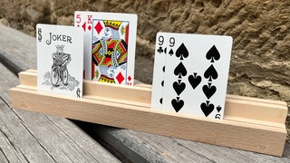 Spielkartenhalter