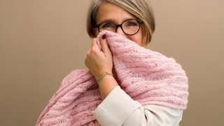 Schal mit Fallmaschenmuster