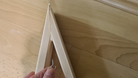 Holztannenbaum mit Rahmen