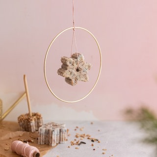 Vogelfutter-Anhänger