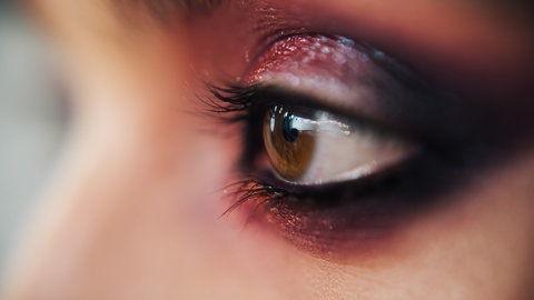Glitzer Make-up für die Augen