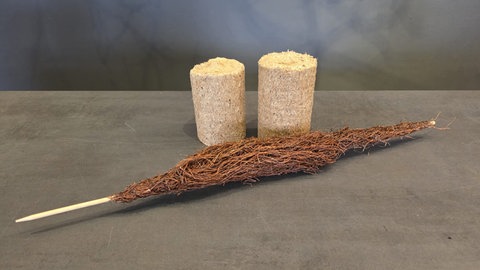 Spindeln aus Naturmaterialien