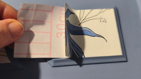 Möbel mit Tapeten verschönern