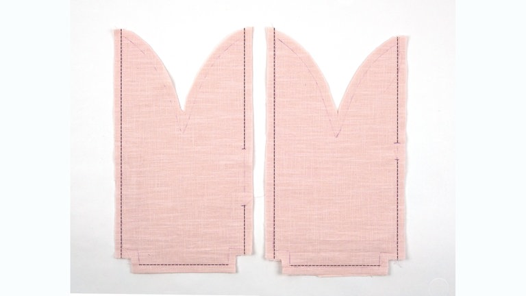 Die Seitennähte und die Bodennaht schließen, dabei die inneren Ecken aussparen.