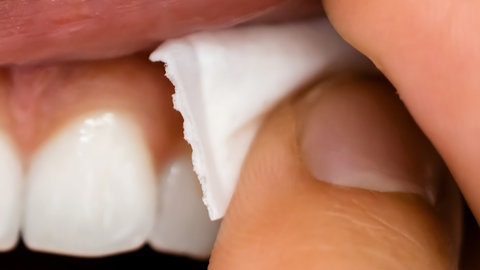 Viele Eltern snusen selbst oder bekommen es garnicht mit, wenn ihre Kids heimlich die kleinen Nikotinbeutel konsumieren.