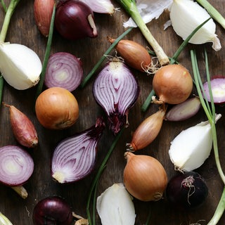 Bunte Zwiebeln
