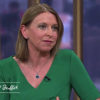 Dr. Gabriele Feller-Heppt im Gespräch mit Moderatorin Evelin König bei ARD Buffet.