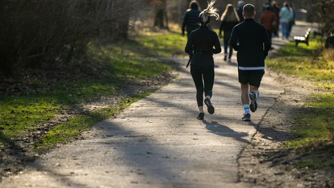Joggen ist trotz Saharastaub problemlos möglich - allerdings nicht für Asthmatiker.