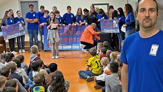 Lerhkräfte und Jugendliche von zwei Hunsrücker Schulen starten eine Kampagne an Grundschulen gegen Mobbing