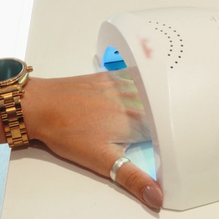 Nageldesign - nicht ohne Risiko