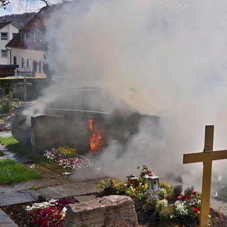 Autounfall auf Friedhof in Gerlingen: Es hätte noch viel schlimmer kommen können.