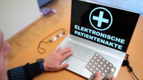 Die elektronische Patientenakte ist ab sofort bundesweit einsehbar. Im SWR1 Interview Dr. Barbara Römer