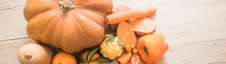 Kürbis, Karotte, Süßkartoffel und andere Lebensmittel mit Vitamin A | Vitamine von A – E im Überblick: Was bewirkt Vitamin A im Körper?