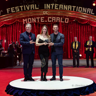Lea Toran Jenner gewinnt Preis in Monte Carlo