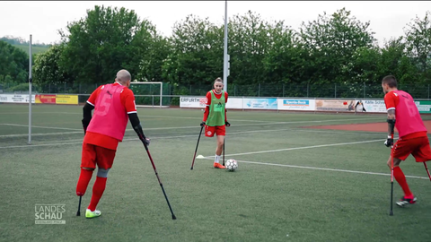 Amputierten-Fußballerin Nicola Roos