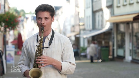 Multiinstrumentalist Paul Scheugenpflug