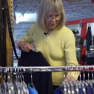 80-Jährige leitet Kleiderkammer in Mössingen