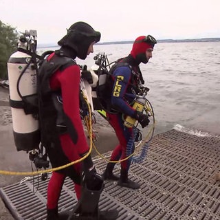 DLRG Einsatztaucher am Bodensee