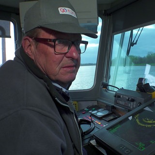 Joseph Jochem ist der dienstälteste Fährpilot auf der Rheinfähre Drusus zwischen Drusenheim und Greffern.