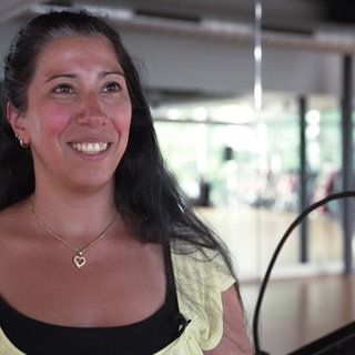 Wie eine Zumba-Trainerin mit ihrer Blindheit umgeht