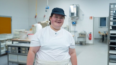 Marlene (19) macht auf Kleinsägmühlerhof eine Bäckerlehre.