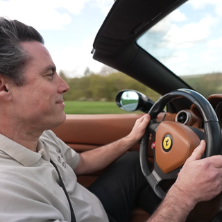 Das Eis von Giuseppe Floris wurden zum besten Deutschlands gekürt. Der Preis ist spektakulär: ein Ferrari!