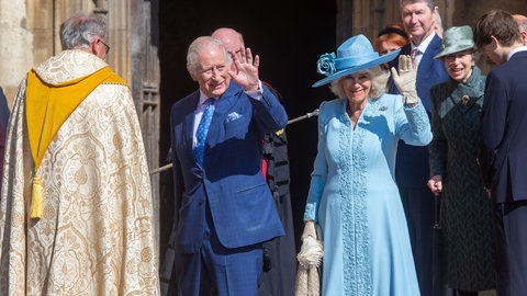 König Charles und Königin Camilla kommen zum Ostergottesdienst in der St. George’s Chapel in Windsor Castle an.