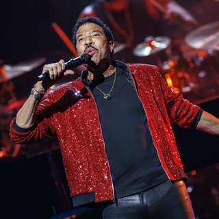 Lionel Richie bei einer Liveshow im Stravinsky Auditorium in Montreux 2023. | Popstar Lionel Richie wird 75