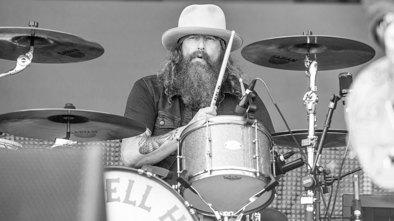 Der Schlagzeuger der Band Blackberry Smoke, Brit Turner, ist mit 57 Jahren an den Folgen eines Gehirntumors gestorben.
