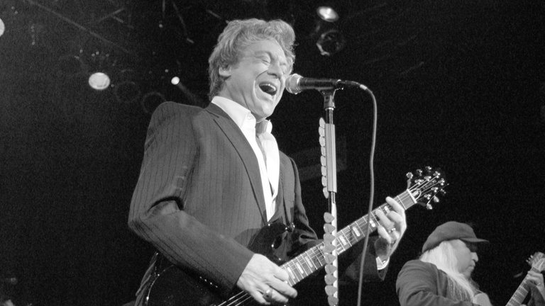 Der US-amerikanische Musiker Eric Carmen ist mit 74 Jahren gestorben.