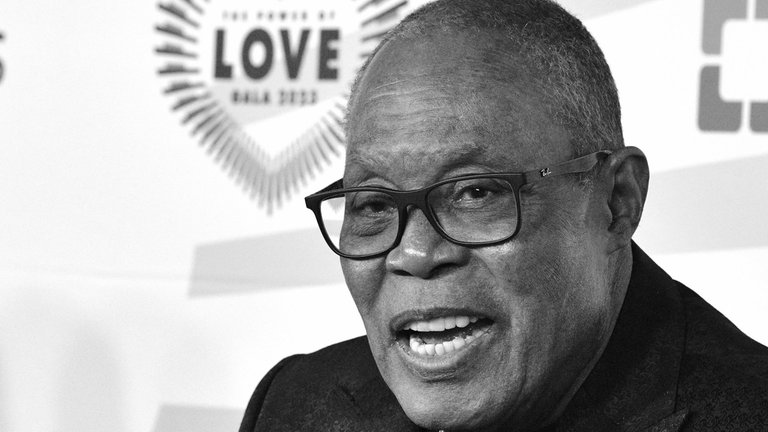 10. Januar: Der amerikanische Sänger und Musiker Sam Moore ist im Alter von 89 Jahren verstorben. Weltweit bekannt wurde Moore 1967 zusammen mit seinem Partner Dave Prater als "Sam & Dave" mit dem Titel "Soul Man". "
