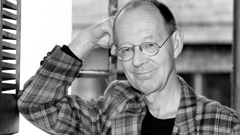 10. März: Der Schauspieler Hans Peter Korff ist im Alter von 82 Jahren verstorben. Zu seinen bekanntesten TV-Rollen zählte unter anderem die des Briefträgers in "Neues aus Uhlenbusch" oder die Rolle als Familienvater Siggi in "Diese Drombuschs", sowie die rolle als Onkel Helmut im Loriot-Film "Pappa ante portas".