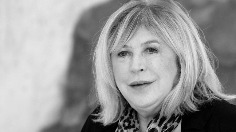 31. Januar: Die britische Sängerin Marianne Faithfull ist im Alter von 78 Jahren verstorben. Faithfull war vor allem durch den Song "As Tears Go By" und ihre Beziehung zu Rolling-Stones-Frontman Mick Jagger berühmt geworden.