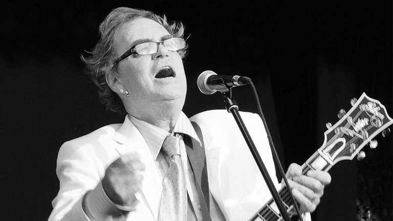 4. August: Gitarrist und Sänger Terry Reid ist im Alter von 75 Jahren gestorben, wie die Zeitung "The Guardian" berichtet. Reid selbst wurde zwar nicht zum Weltstar, wurde aber für sein Talent von vielen großen Musikern gelobt und verehrt. Ende der 60er Jahre tourte der britische Musiker als Vorband unter anderem mit den Rolling Stones.