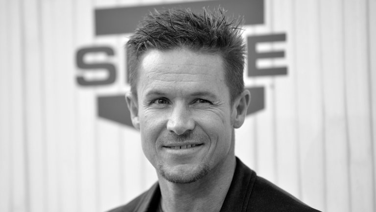 17. Juli: Der Extremsportler Felix Baumgartner ist im Alter von 56 Jahren bei einem Paragliding-Unfall in Italien gestorben. Der Österreicher soll laut einem Bericht der italienischen Feuerwehr in der Luft das Bewusstsein verloren haben und dann im Pool einer Hotelanlage gelandet sein. Bekannt wurde Baumgartner durch seinen Sprung aus der Stratosphäre im Jahr 2012. Er sprang aus einer Höhe von rund 39 Kilometern auf die Erde und durchbrach dabei als erster Mensch im freien Fall die Schallmauer.