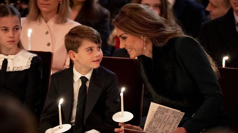 Prinzessin Kate und Prinz Louis beim Gottesdienst "Together At Christmas" in der Westminster Abbey.