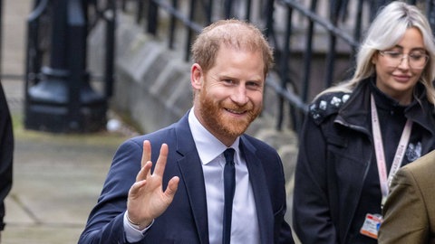 Prinz Harry auf dem Weg zu einem Gerichtstermin in  London.